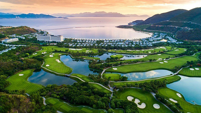Vinpearl Resort & Golf Phú Quốc có kiến ​​trúc tân cổ điển Châu Âu, dịch vụ đạt tiêu chuẩn quốc tế